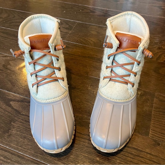 Nautica Quilted Wooley Duck Boots Waterproof Winter Snow / Rain Booties - Picture 3 of 16